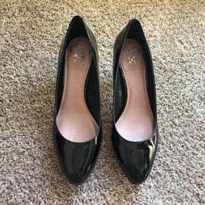 NEW Vince Camuto shiny black pump heels size 7